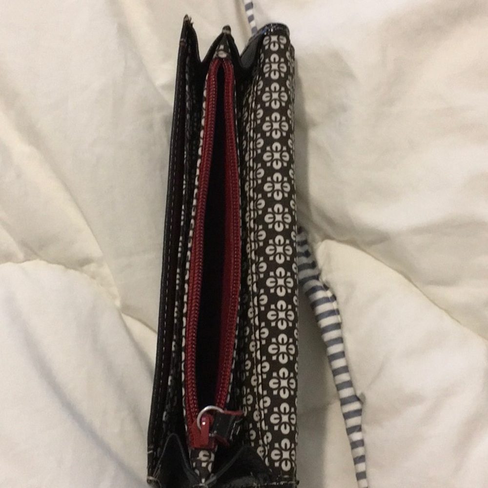 Pre Owned Fossil Wallet - image 4